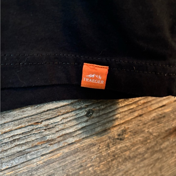 Men’s Traeger Grills T-shirt - Picture 5 of 6